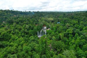 phnom bak & phnom chen chung