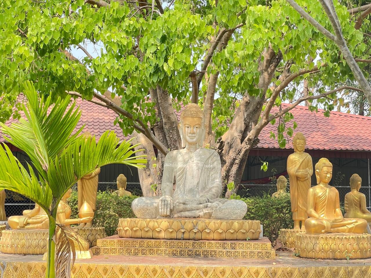 Wat Bak Kam Preah Vihear