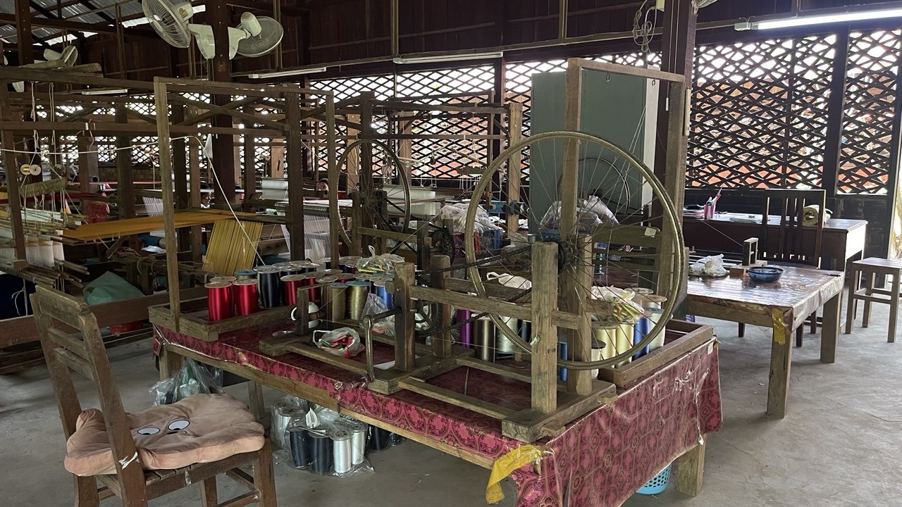 Handicraft Weaving Silk
