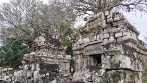 Phnom Bok Temple
