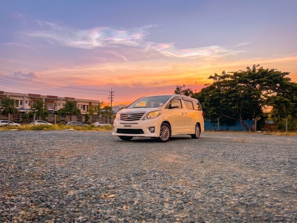 Private shuttles car/ bus and Airport Transfer in Siem Reap, Phnom Penh, Cambodia